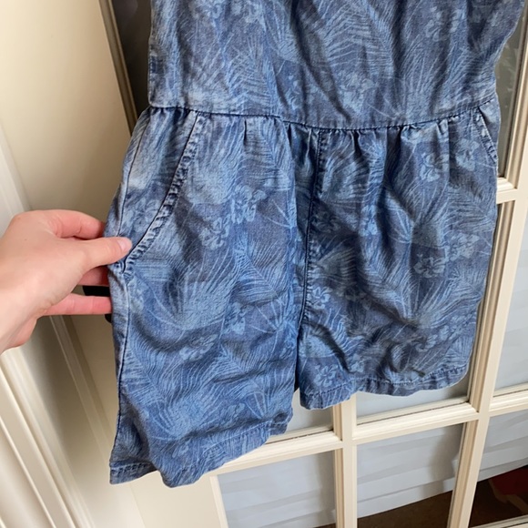 Romper - Picture 2 of 7